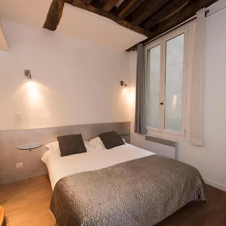 Couleur St Martin Apartment Paris