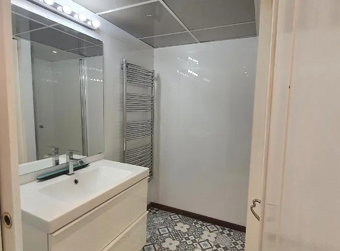 Couleur St Martin شقة باريس